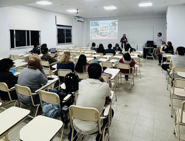 Charla sobre Compostaje en el Día Mundial del Reciclaje