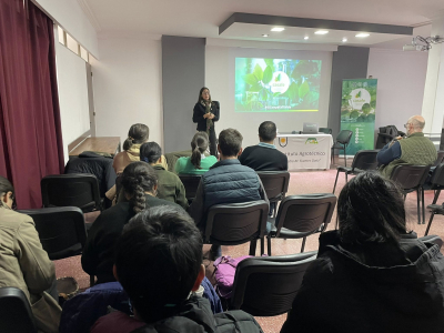 Se realizó la conferencia “El Rol de los fitosanitarios en la producción de alimentos”