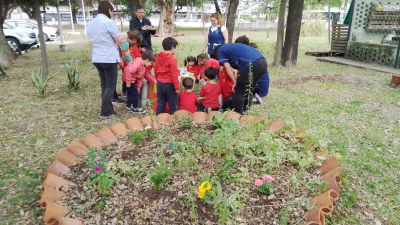 Los jardineritos de la UNNE visitaron el Instituto Agrotécnico “Pedro M. Fuentes Godo”